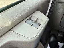 2015 GMC Savana Cargo Van 2500 - Photo 6