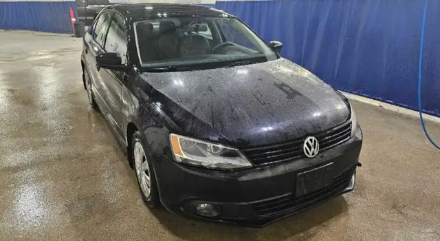 SAFETIED 2011 VW Jetta 2.0L Automatic Gas - Photo 3