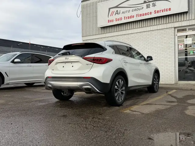 2018 Infiniti QX30 | Clean Carfax | All Wheel Drive | - Photo 6
