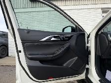 2018 Infiniti QX30 | Clean Carfax | All Wheel Drive | - Photo 10