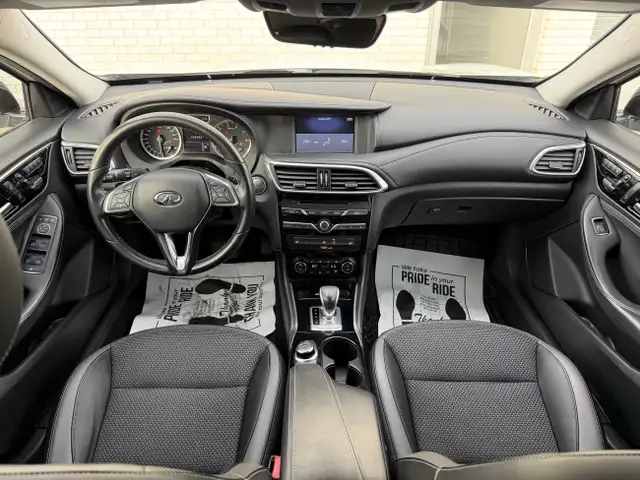 2018 Infiniti QX30 | Clean Carfax | All Wheel Drive | - Photo 20