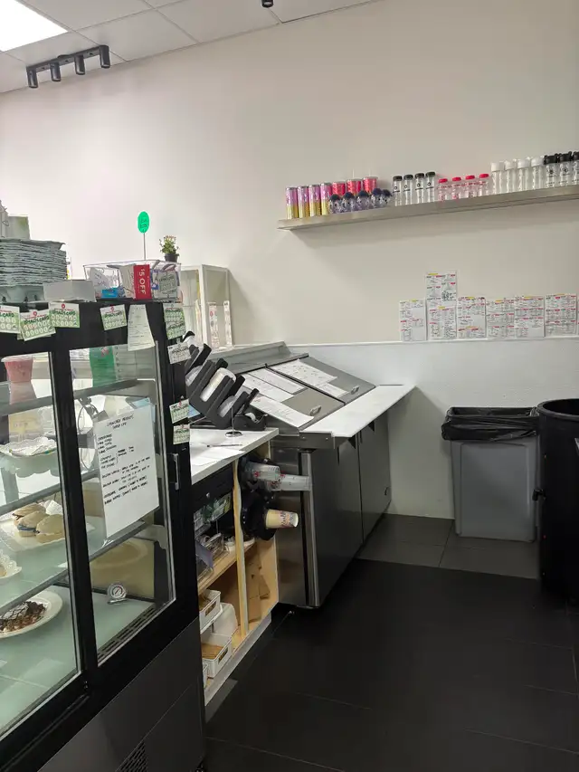 Bubble Tea  & Restaurant For Sale –Turnkey Business Full Kitchen - Photo 8