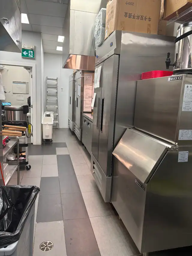 Bubble Tea  & Restaurant For Sale –Turnkey Business Full Kitchen - Photo 9