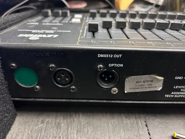 Used NSI MC7016 1 x 32 / 2 x 16 Channel DMX Lighting Controller - Photo 2