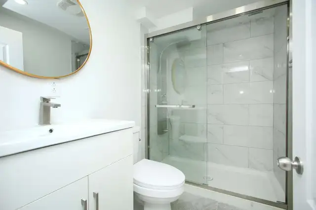 1,500 sf 5-Bed Townhome   Bsmt/Yard/Parking Incl (Dusay Place) - Photo 11