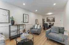 Updated 3-Bed Freehold Townhouse w/ Finished Basement Barrhaven - Photo 2