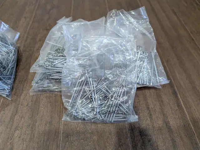Brand New 2" and 3" Framing Nails For Sale - Photo 6