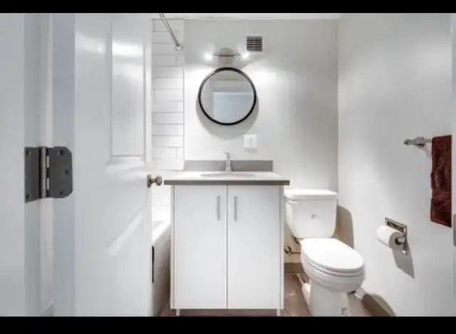 FULLY RENOVATED BACHELOR SUITE ROCKY MOUNTAIN HOUSE - Photo 4