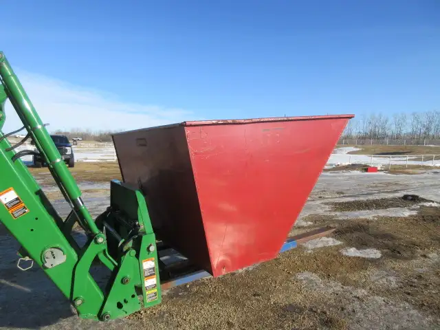 Garbage Dumpster - Photo 4