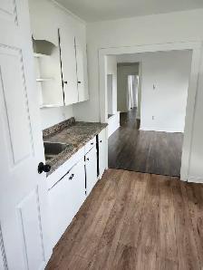 68 St John #3 - 3BR West, New Updates, Heat Included - Photo 11