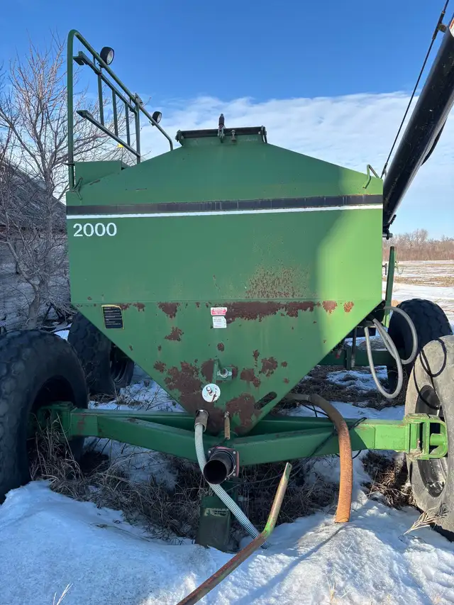 Concord Air Seeder - Photo 2