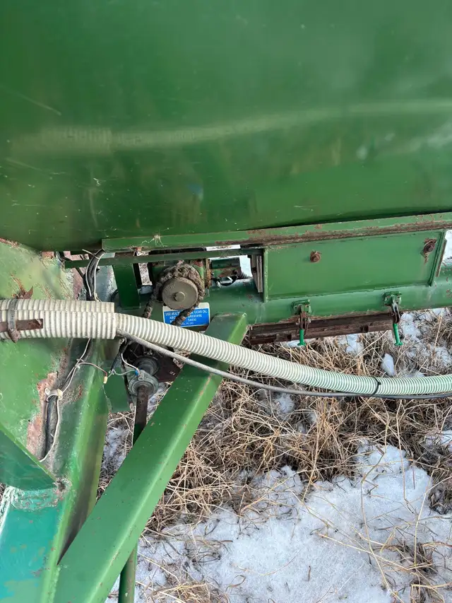 Concord Air Seeder - Photo 8