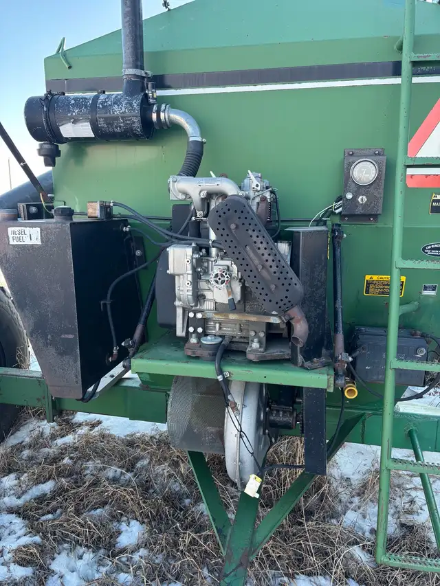 Concord Air Seeder - Photo 9