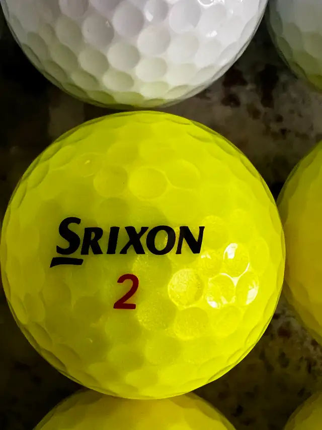 Srixon Z-Star XV used golf balls in excellent condition. - Photo 7