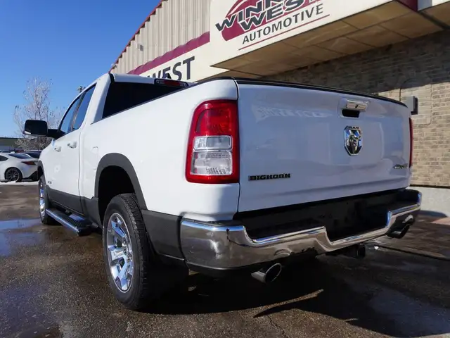 2019 Ram 1500 Big Horn 4x4 Quad Cab 6'4 Box LOADED, VERY CLEAN! - Photo 15
