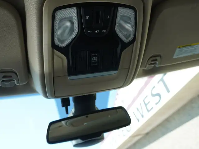 2019 Ram 1500 Big Horn 4x4 Quad Cab 6'4 Box LOADED, VERY CLEAN! - Photo 36