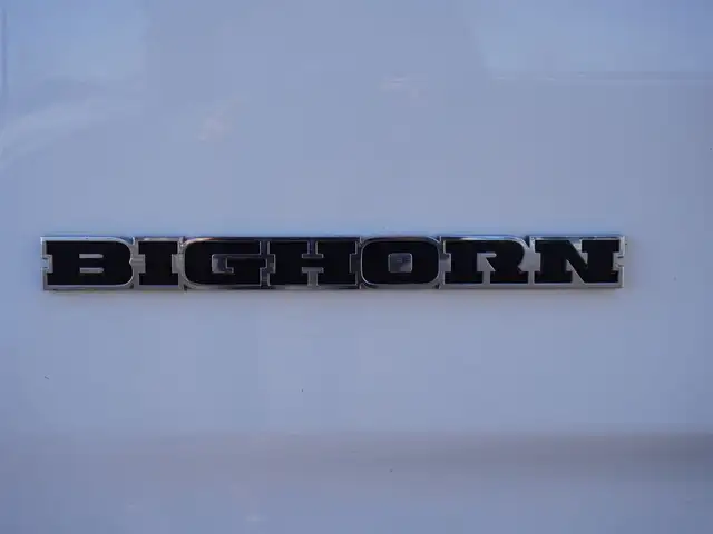 2019 Ram 1500 Big Horn 4x4 Quad Cab 6'4 Box LOADED, VERY CLEAN! - Photo 51