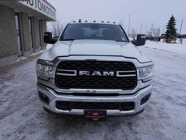 2023 Dodge Ram 2500 BIG HORN CUMMINS LOW KMS VERY CLEAN INSIDE & - Photo 9