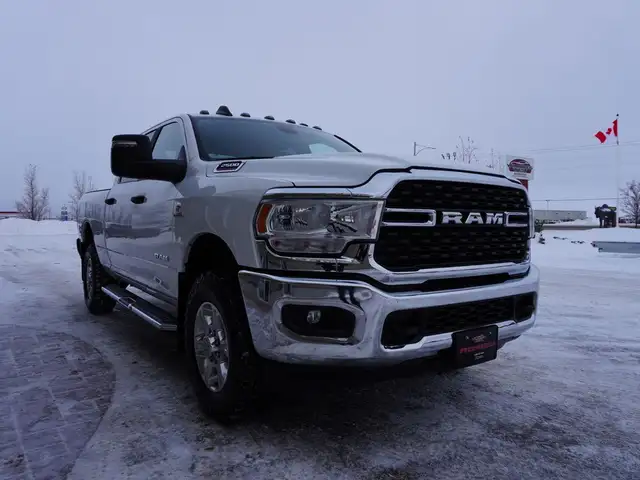 2023 Dodge Ram 2500 BIG HORN CUMMINS LOW KMS VERY CLEAN INSIDE & - Photo 10