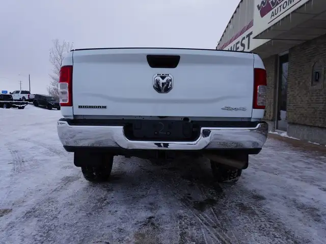 2023 Dodge Ram 2500 BIG HORN CUMMINS LOW KMS VERY CLEAN INSIDE & - Photo 14