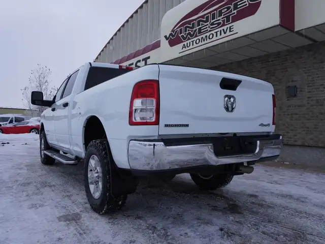 2023 Dodge Ram 2500 BIG HORN CUMMINS LOW KMS VERY CLEAN INSIDE & - Photo 17