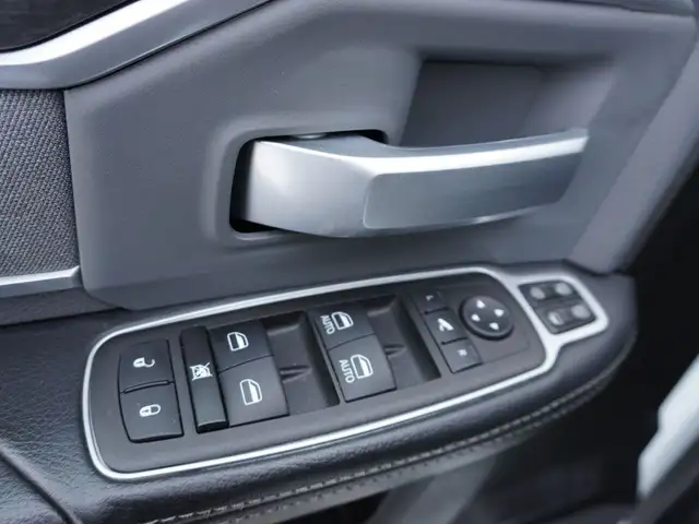 2023 Dodge Ram 2500 BIG HORN CUMMINS LOW KMS VERY CLEAN INSIDE & - Photo 22