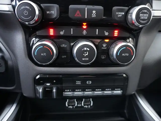 2023 Dodge Ram 2500 BIG HORN CUMMINS LOW KMS VERY CLEAN INSIDE & - Photo 28