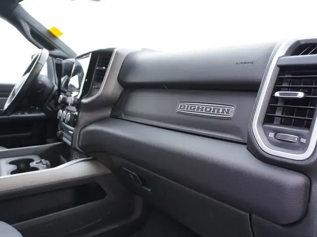 2023 Dodge Ram 2500 BIG HORN CUMMINS LOW KMS VERY CLEAN INSIDE & - Photo 34