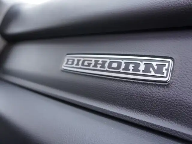 2023 Dodge Ram 2500 BIG HORN CUMMINS LOW KMS VERY CLEAN INSIDE & - Photo 35