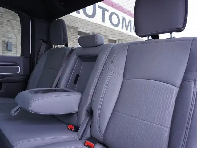 2023 Dodge Ram 2500 BIG HORN CUMMINS LOW KMS VERY CLEAN INSIDE & - Photo 46