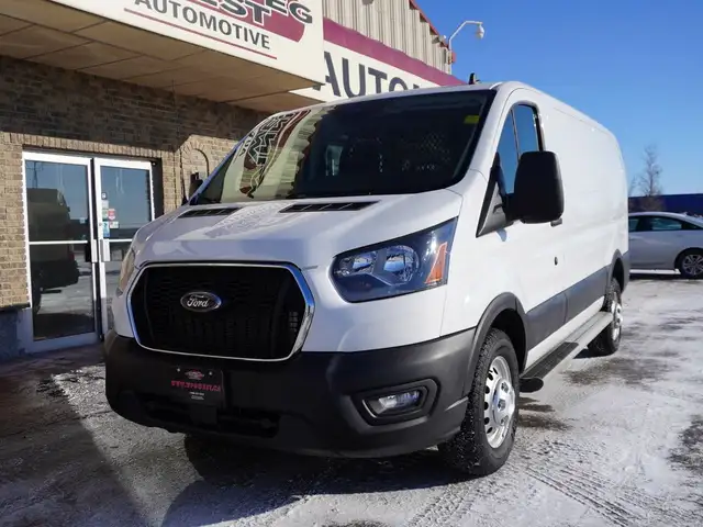 2024 Ford Transit Cargo Van T-250 148 RARE AWD CARGO VAN, LOW KM - Photo 3