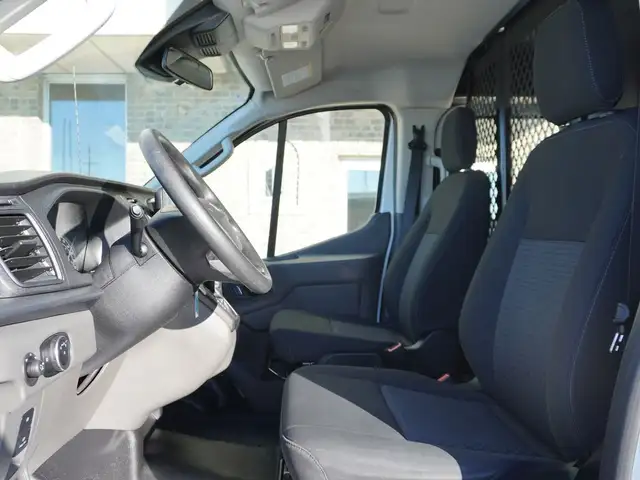 2024 Ford Transit Cargo Van T-250 148 RARE AWD CARGO VAN, LOW KM - Photo 18