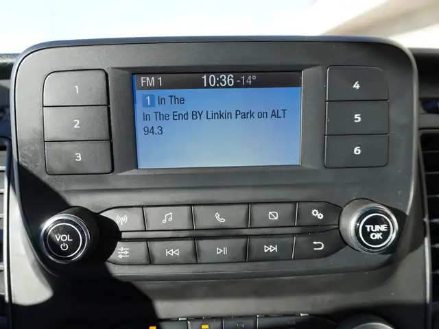 2024 Ford Transit Cargo Van T-250 148 RARE AWD CARGO VAN, LOW KM - Photo 23