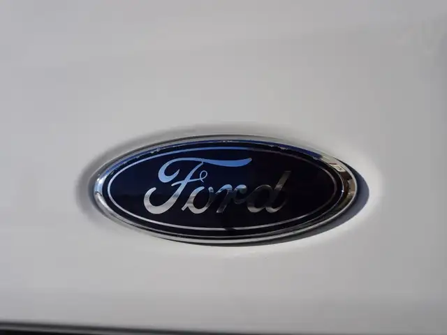 2024 Ford Transit Cargo Van T-250 148 RARE AWD CARGO VAN, LOW KM - Photo 34