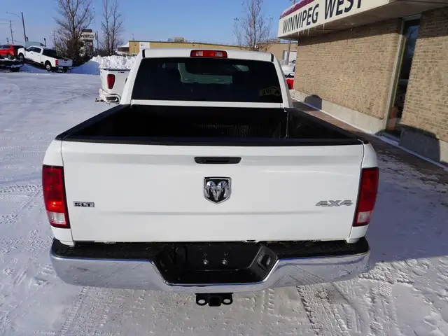 2023 Ram 1500 Classic SLT 4x4 CREW CAB, VERY CLEAN, LOW KMS, LIK - Photo 15