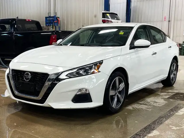 2021 Nissan Altima SE AWD - Backup Camera, Fog Lights, Rear Defr - Photo 2