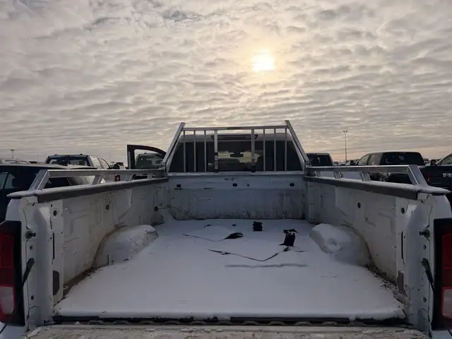 2021 GMC Sierra 2500HD 4WD CREW CAB LONG BOX CLEAN CARFAX - Photo 11