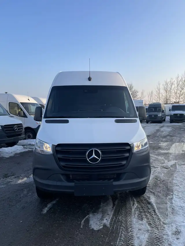 2024 Mercedes-Benz Sprinter - Photo 4