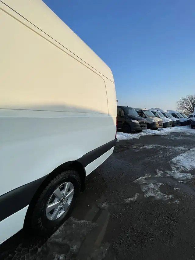 2024 Mercedes-Benz Sprinter - Photo 11