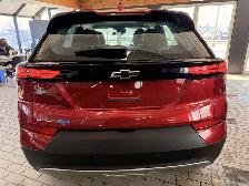 2023 Chevrolet Bolt EUV FWD 4dr LT - Photo 4