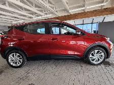 2023 Chevrolet Bolt EUV FWD 4dr LT - Photo 6