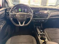 2023 Chevrolet Bolt EUV FWD 4dr LT - Photo 16