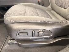 2023 Chevrolet Bolt EUV FWD 4dr LT - Photo 18