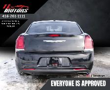 2016 Chrysler 300 4dr Sdn 300S RWD | LOADED | NO ACCIDENTS - Photo 4