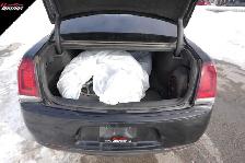 2016 Chrysler 300 4dr Sdn 300S RWD | LOADED | NO ACCIDENTS - Photo 5