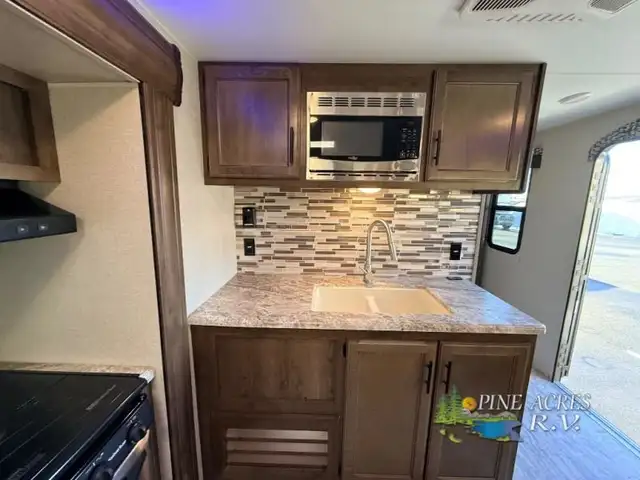 2019 KZ Connect C303RL - Photo 5