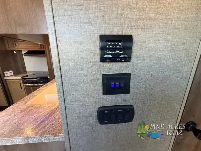 2019 KZ Connect C303RL - Photo 16