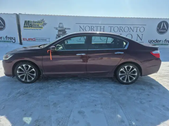 2015 Honda Accord - Photo 2