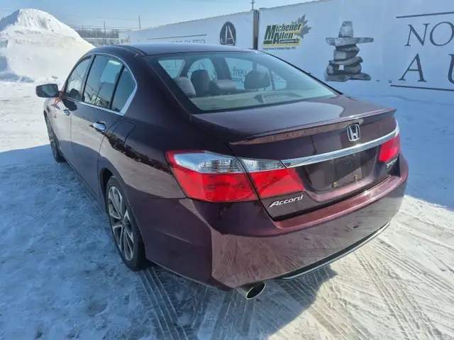 2015 Honda Accord - Photo 3