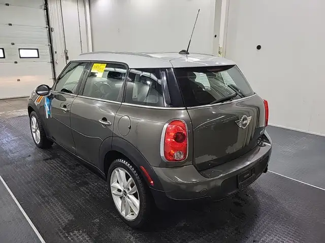 2012 MINI Cooper Countryman FWD SUNROOF/LEATHER/BLUETOOTH/LOADE - Photo 4